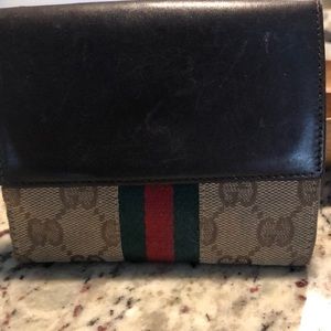 Gucci wallet